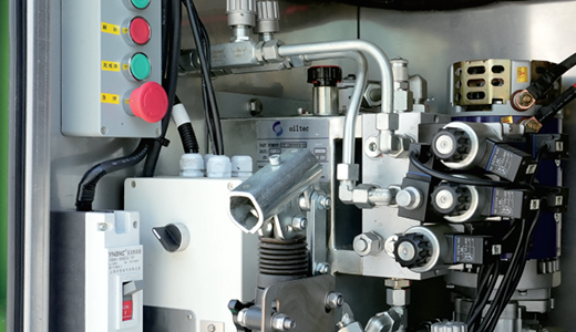 畜（雛）禽運(yùn)輸車